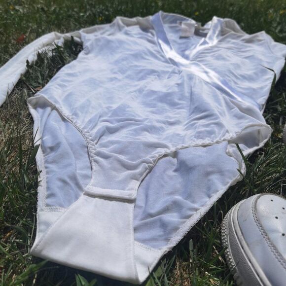 Sheer Sexy Vintage 80s BodySuit With Satin Edging Cream White - Picture 3 of 5